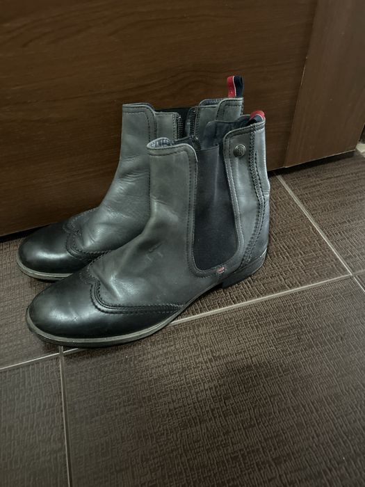 Botine Tommy Hilfiger piele mar.39