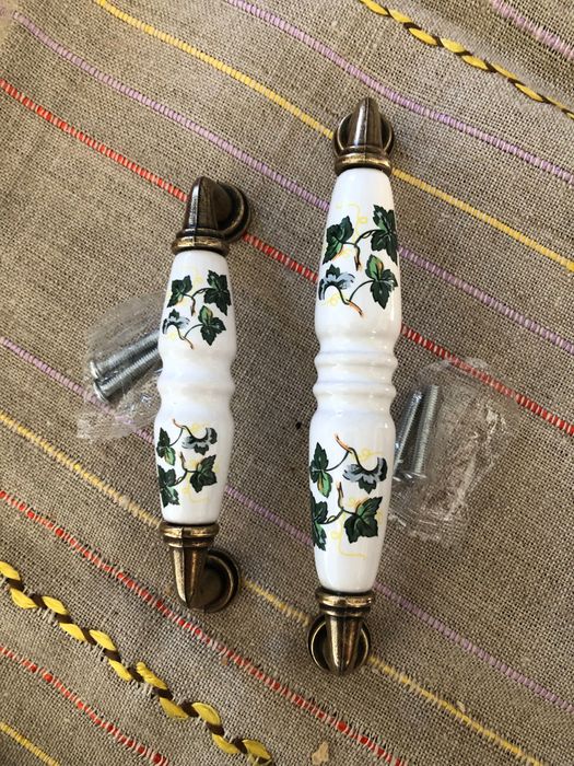 Керамични дръжки