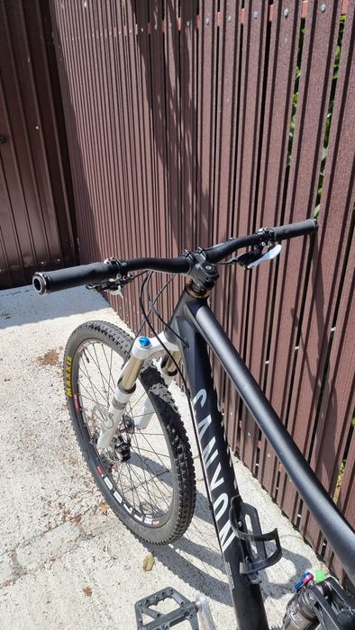 Canyon nerve f8 full suspension