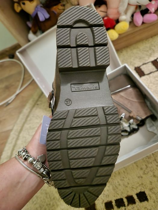 Ghete Tamaris din piele naturala, noi