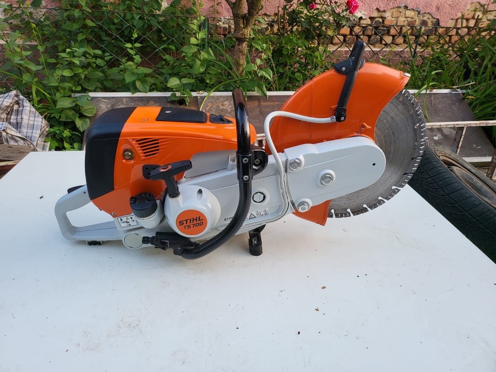 Drujba tăiat beton  - asfalt Stihl TS 700