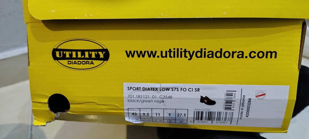Работни обувки, половинки DIADORA Utiliti ном.42 и 43.