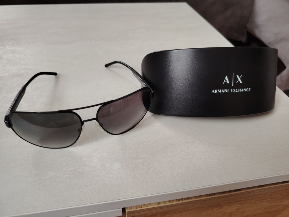 Продавам слънчеви очила Armani Exchange