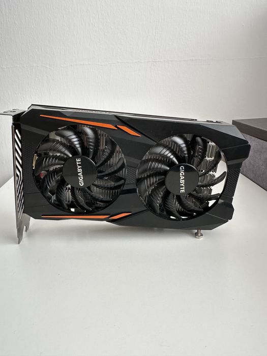 Продам видеокарту Gtx 1050 2 Gb