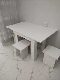 Продам комплект стол и 4 стула