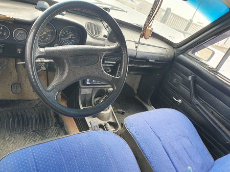 Vaz 2106 sotiladi