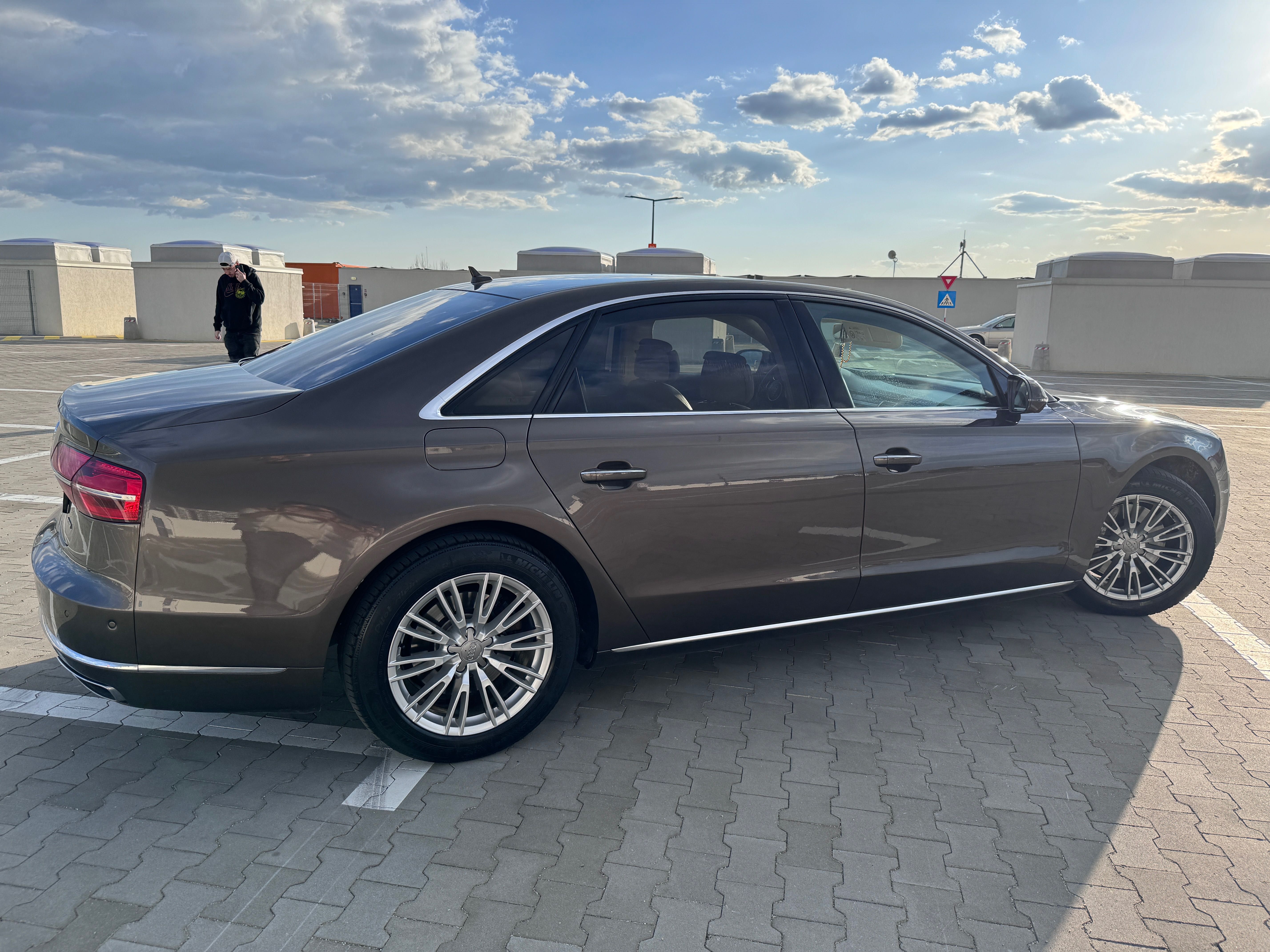 Audi A8 Long 2015