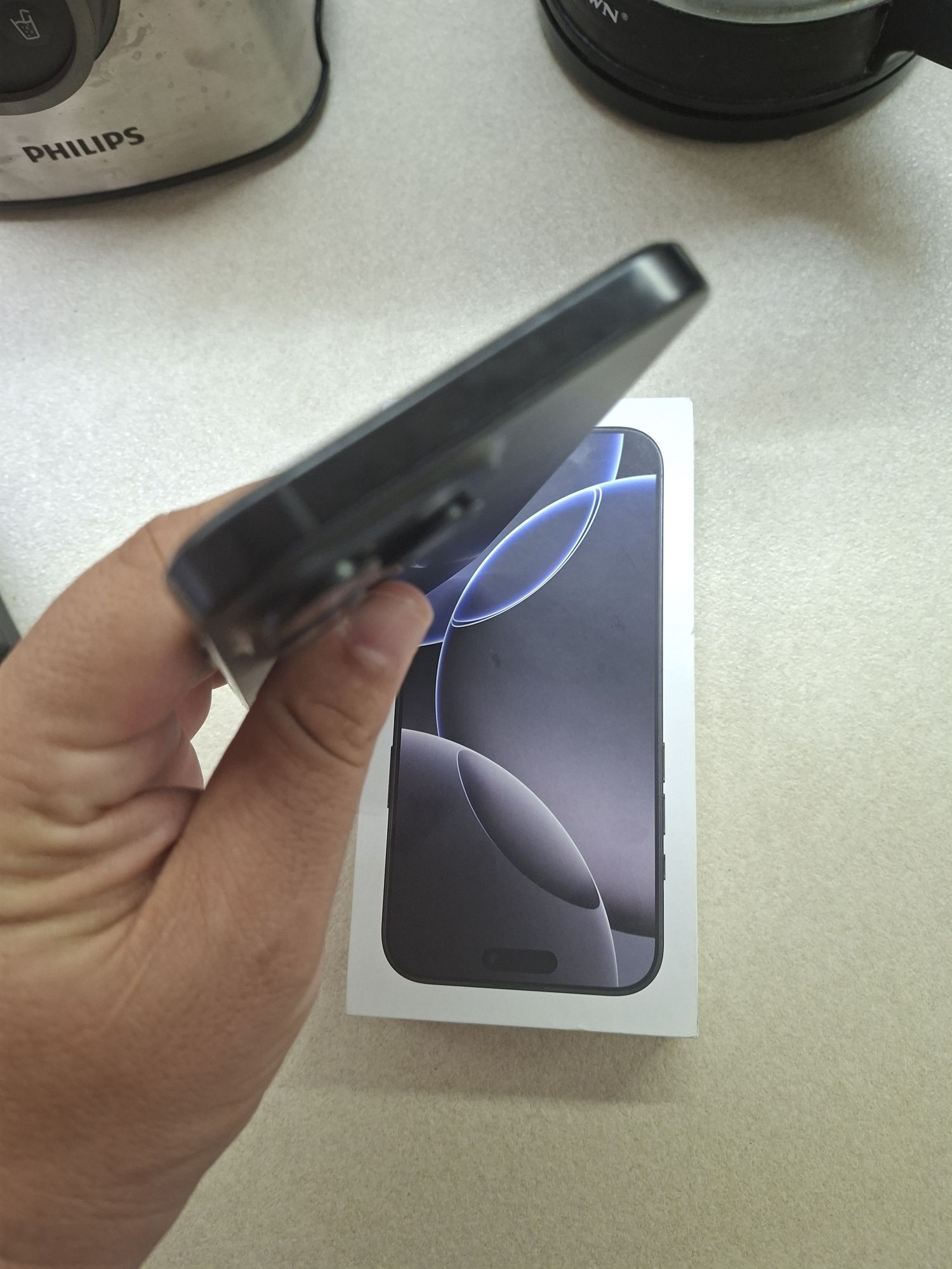 КАТО НОВ IPhone 16 pro max 256gb черен