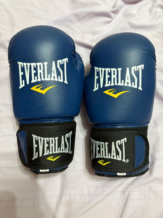 Продам боксёрские перчатки