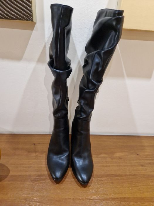 Дамски ботуши на ток