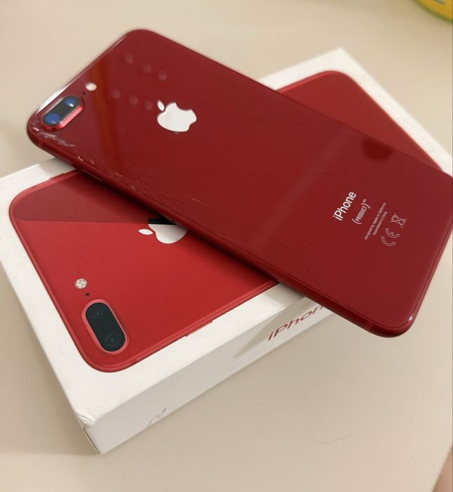 Срочно продам Iphone 8 Plus 256 Гб в отличном состоянии