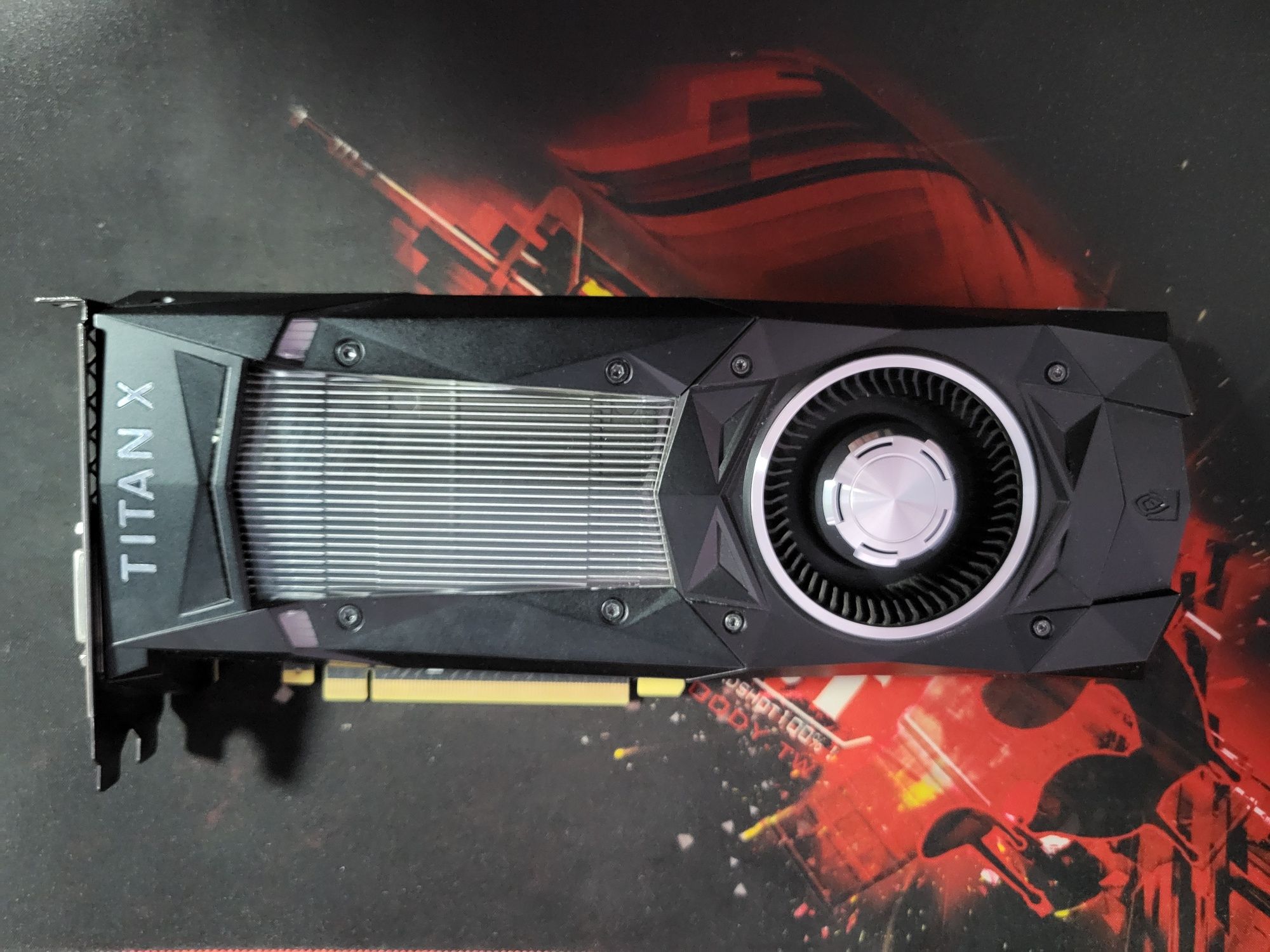 Продаю видеокарту Nvidia Titan X Pascal 12 GB GDDR5X