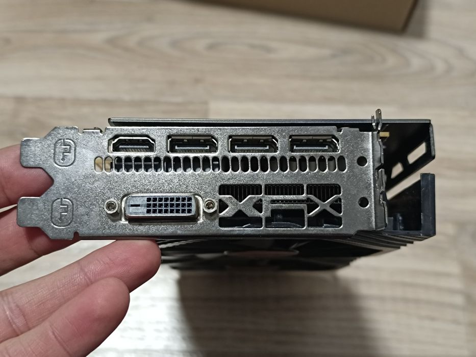 Placa video XFX model RX580 8G OC+