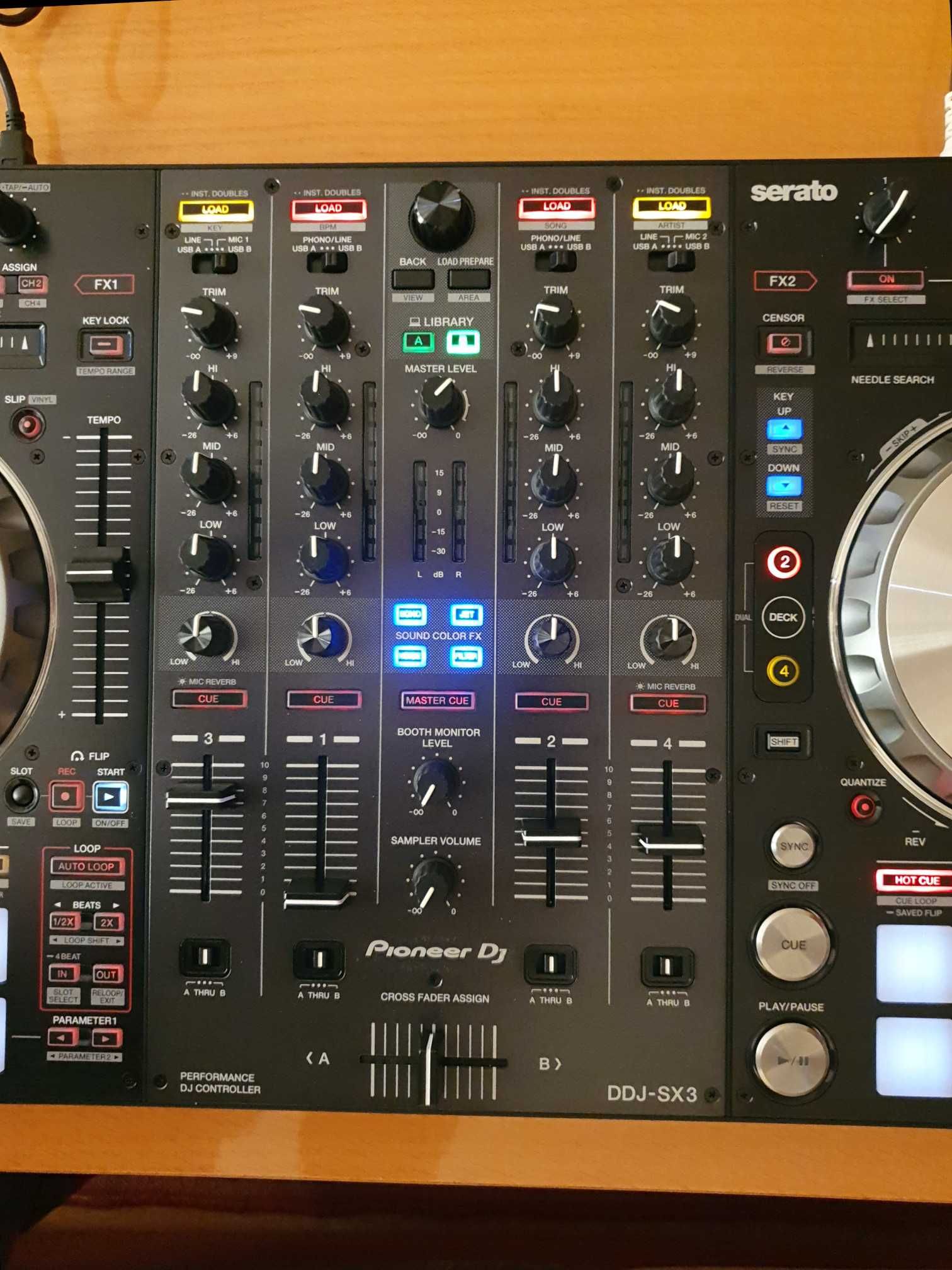 Pioneer DDJ-SX3 DJ контролер + hard case + DECKSAVER
