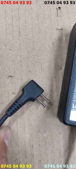 alimentator incarcator PA 1400-11 are 2 mufe subtiri 20v 2A