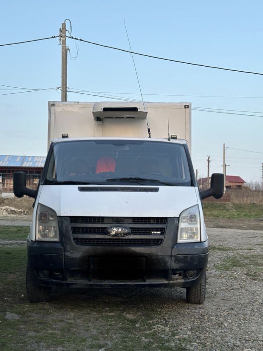 Vând Ford Transit