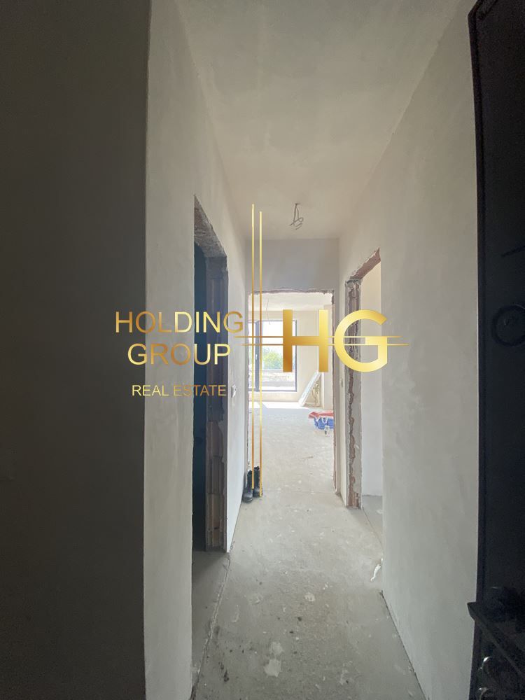 Продава се Двустаен апартамент в Варна, Бриз - 78 кв.м за 1783 €/кв.м - Снимка #2