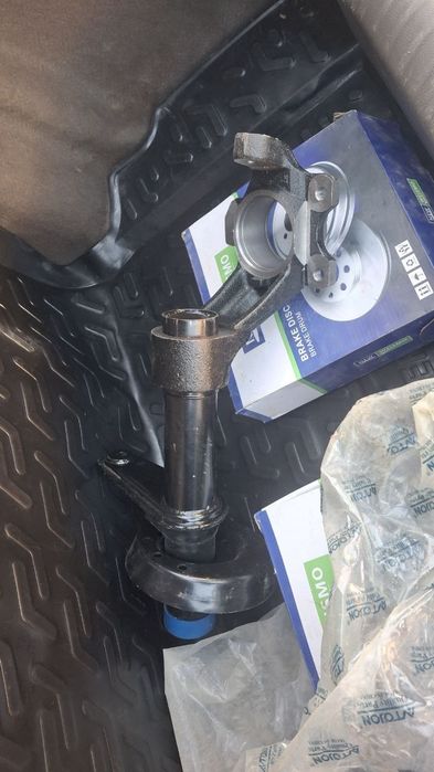 Кулак Поворотный Новый Янги  - Нексия