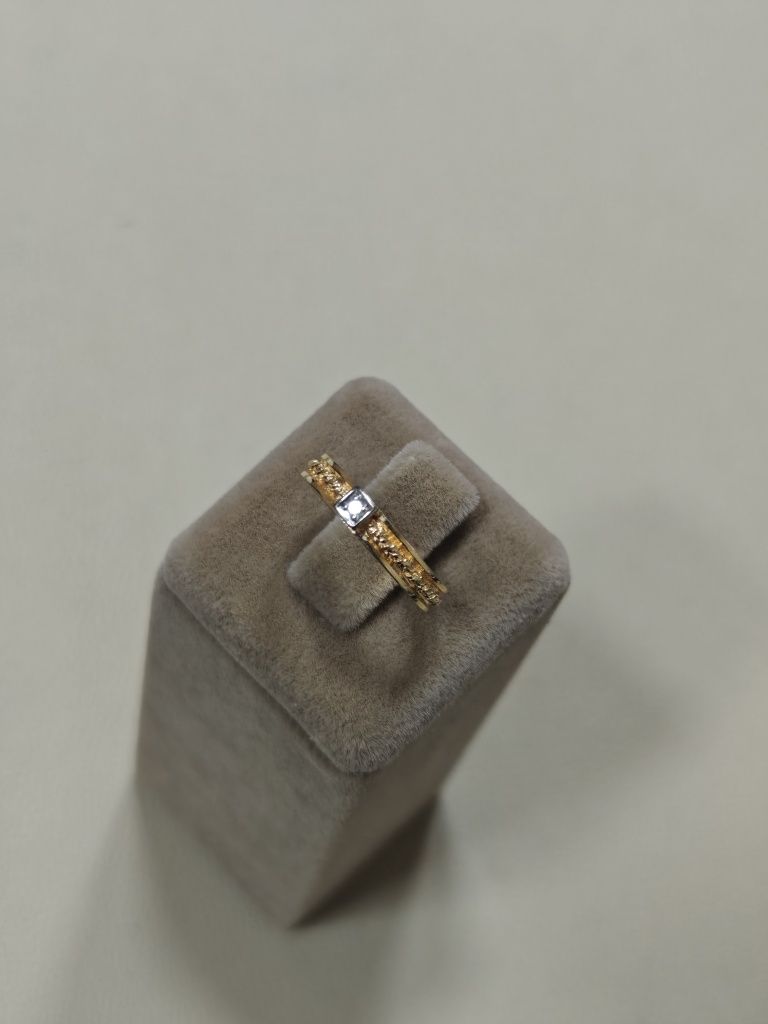 Inel aur 18k 2.33gr cu diamant 0.035ct (r)
