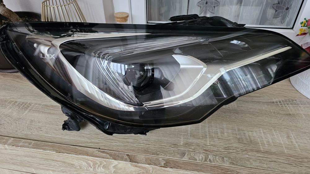 Far matrix/led stanga/dreapta Opel Astra K Intellilux 2021