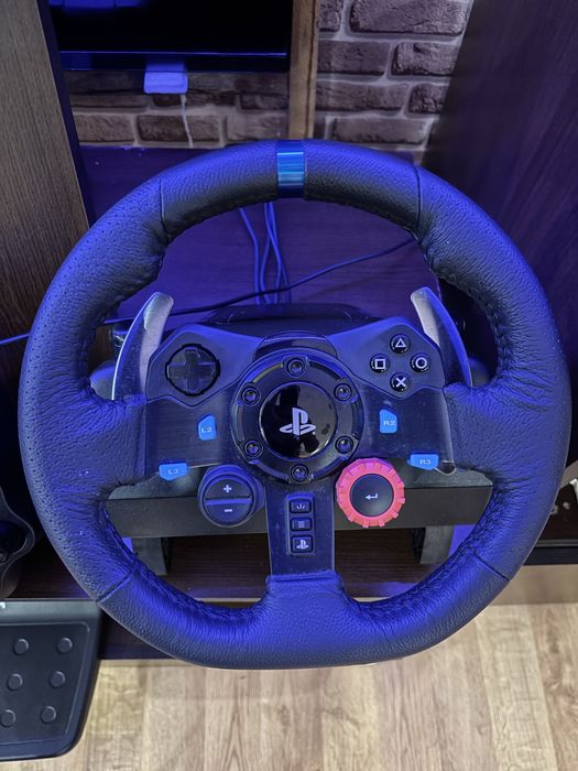 Logitech g29 волан педали скоростен лост