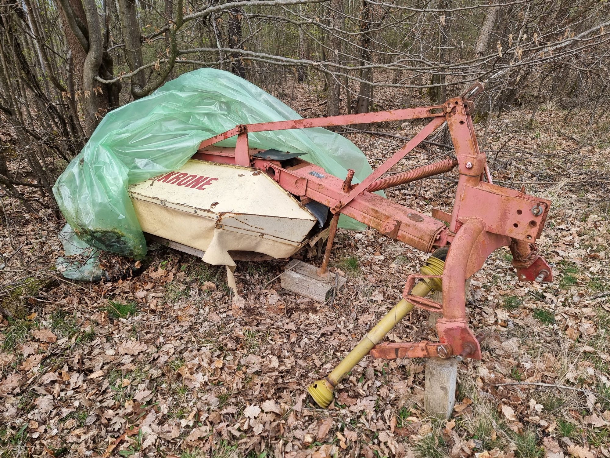 Cositoare dubla după tractor