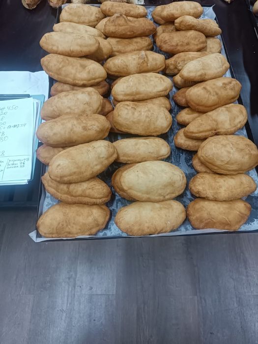 Доставка пирожки беляш Сосиски тесто жареный