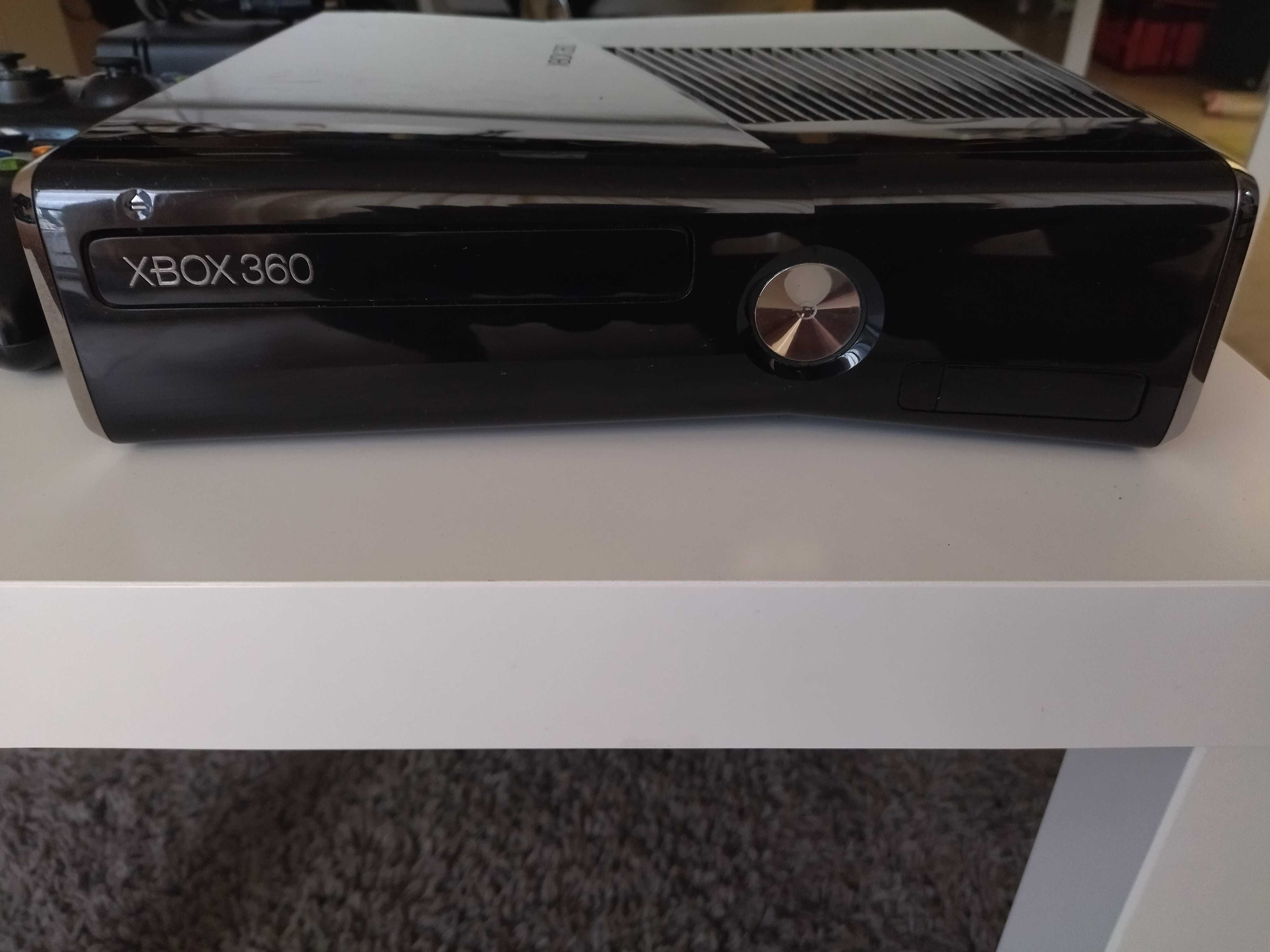 X-BOX 360 RHG 250 GB + controllers