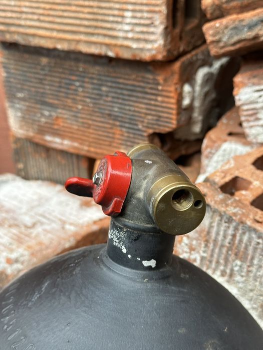 Метанови бутилки 2бр.и целия газов инж.