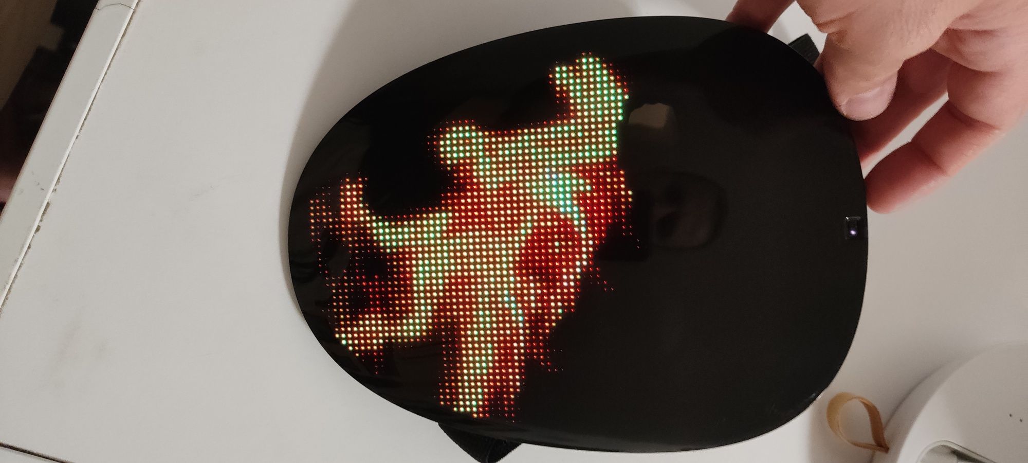 Halloween rgb art led маска с вградени анимации.