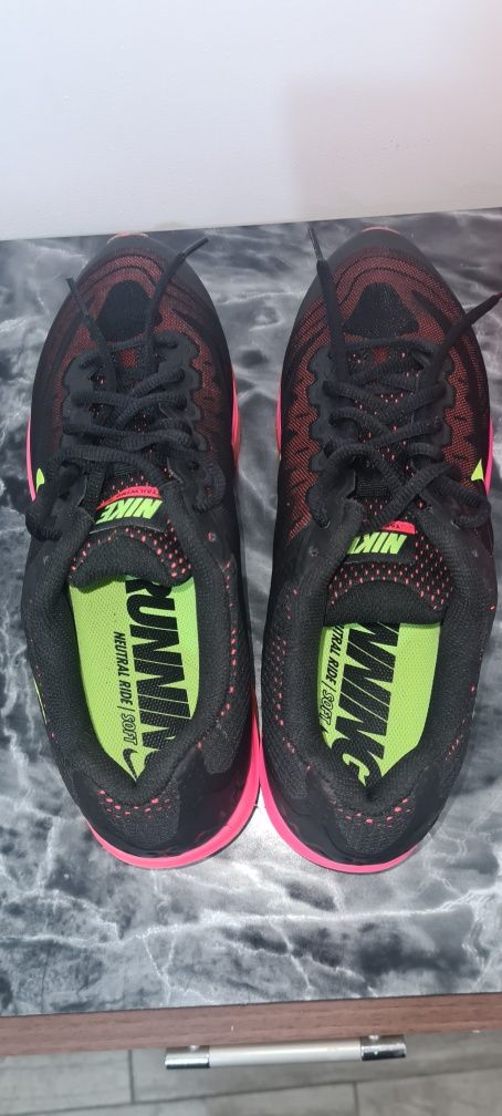 Nike Air Max Tailwind 7