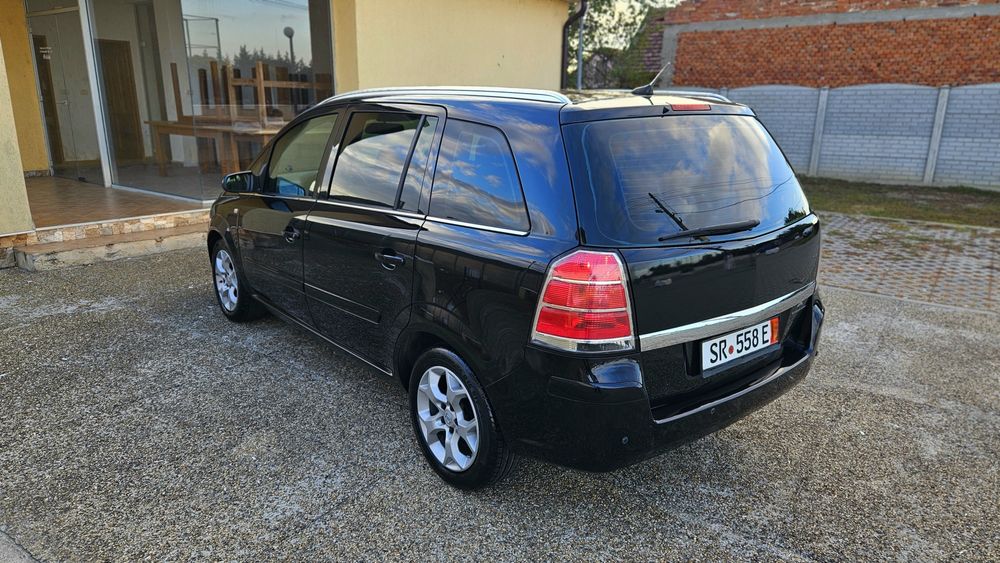 Opel Zafira Facelift  [Navigatie ,Bi Xenon, Scaune Încalzite ]