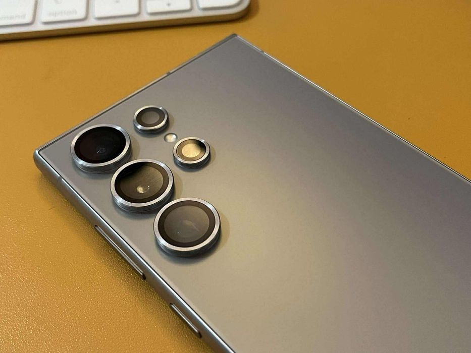 Samsung s24 ULTRA ca NOU cu Garantie