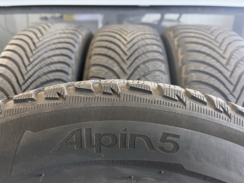 Зимни гуми 185/65/15 Michelin