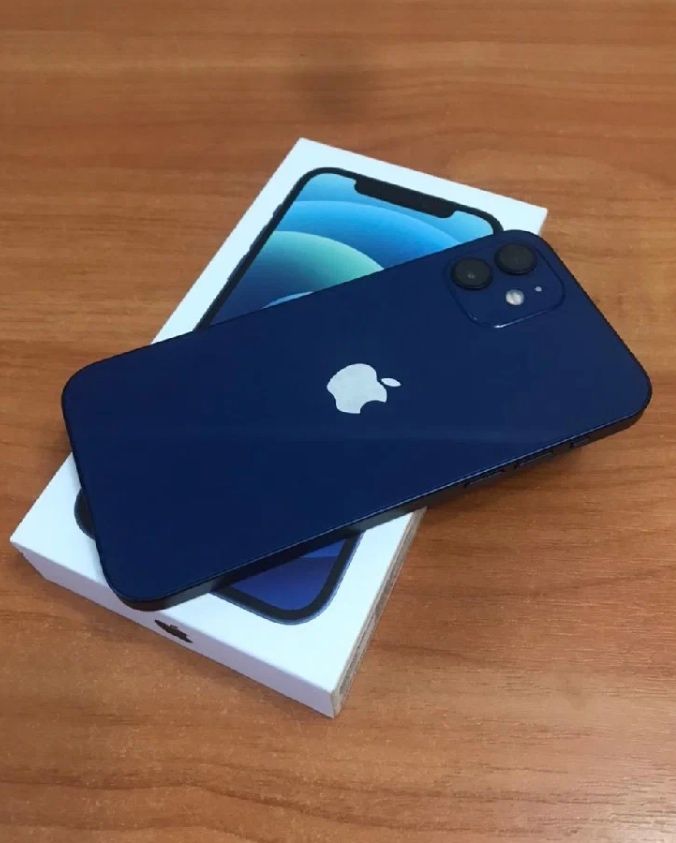 Iphone 12 в отличном состоянии