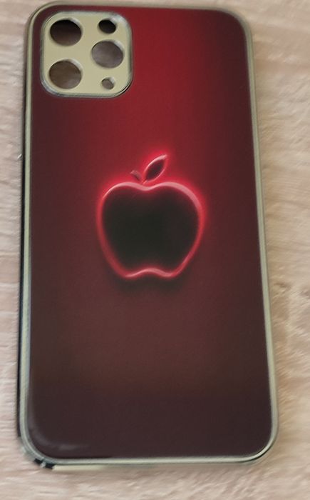 iPhone 11 pro продавам