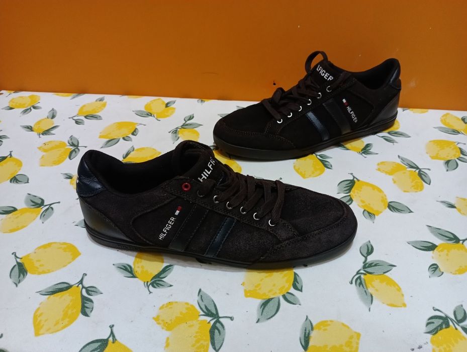 Tommy Hilfiger N 43 кожени - 32 лв