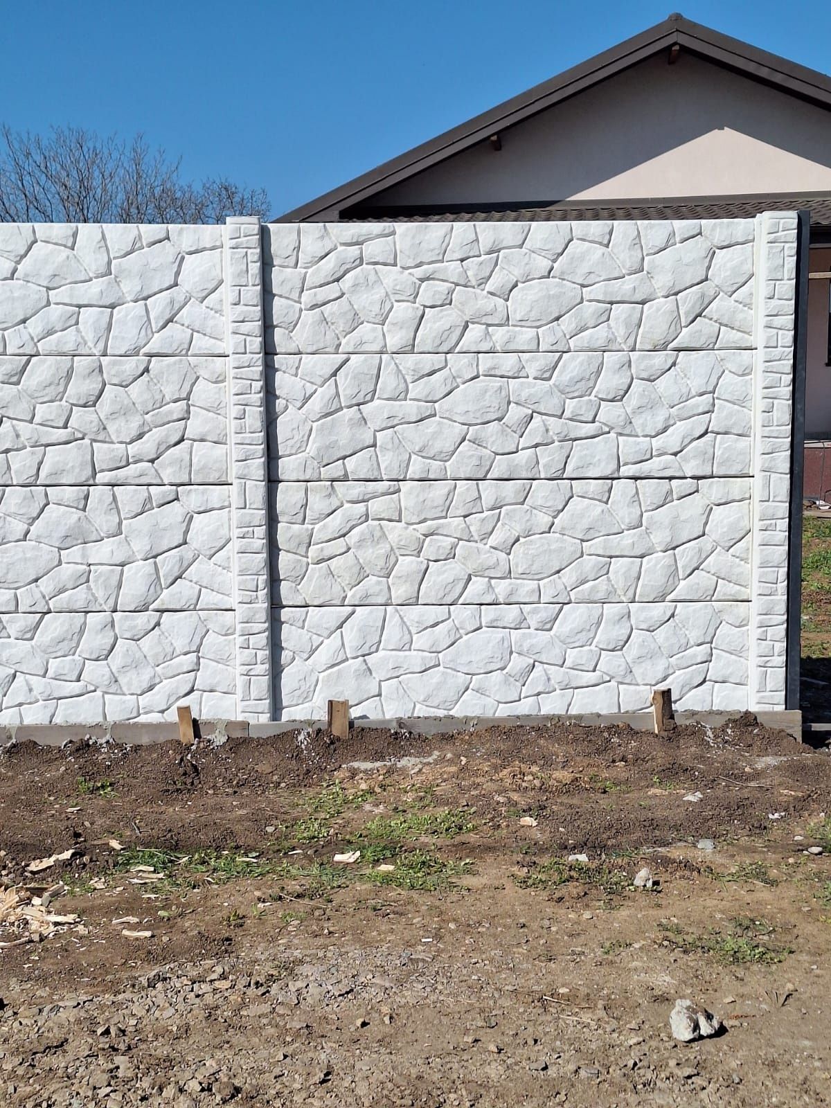 Gard prefabricat din beton