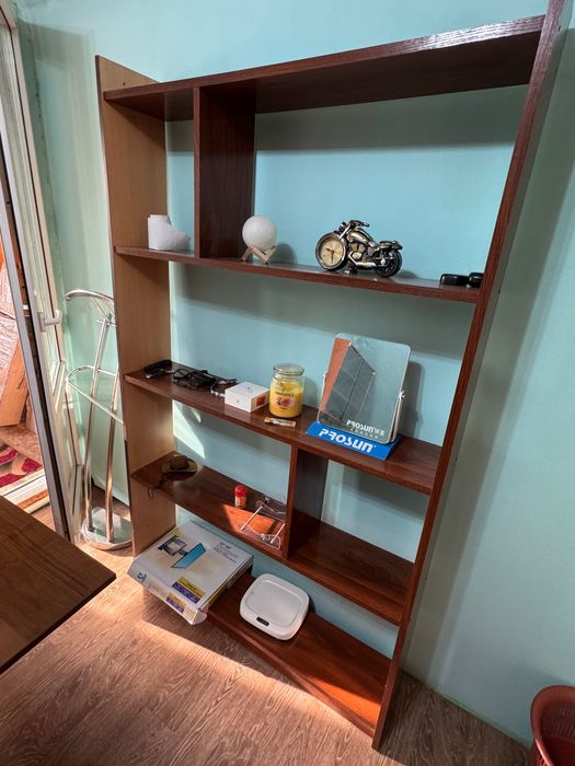 Продам Книжную полку