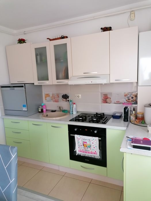 De vânzare apartament 2 cam 64mp decomandat