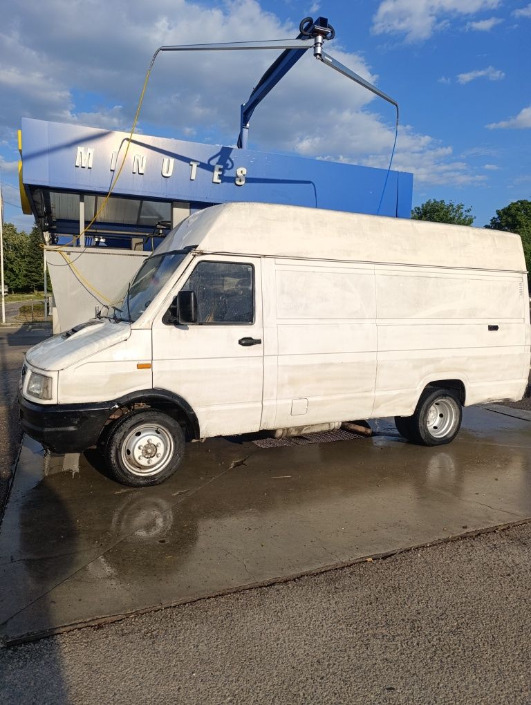 Iveko deyli 1999