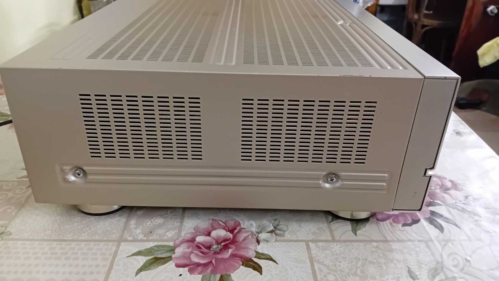 Pioneer A676 Reference Stereo amplifier, preț redus!