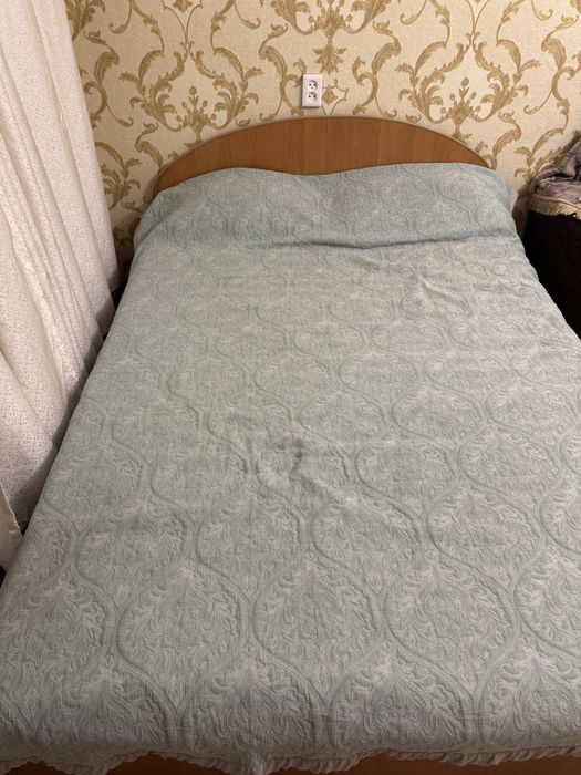 Продам 2-х спальнюю кровать