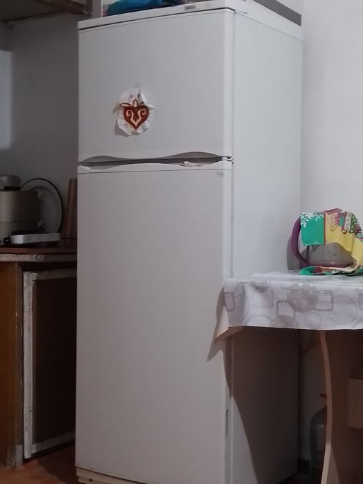 Продам холодильник