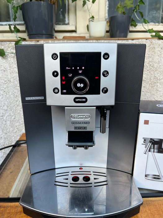 DeLonghi Cappuccino кафемашина