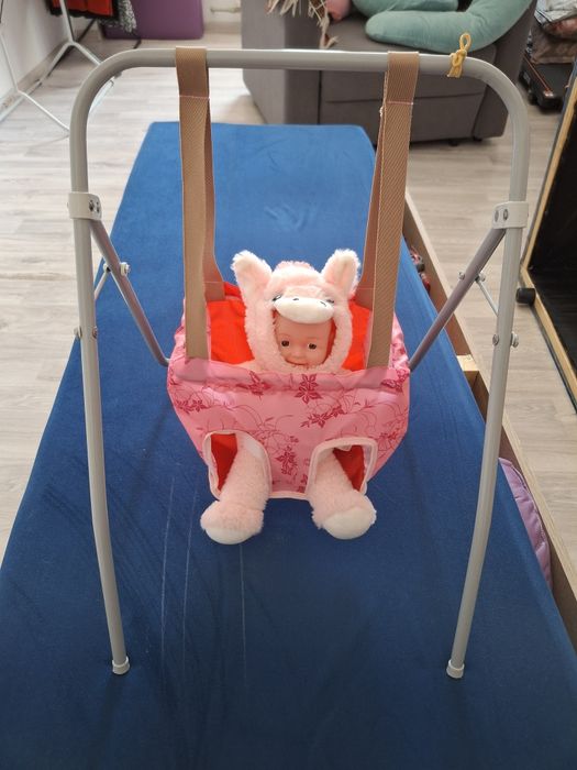 Продам качелю для любых кукол