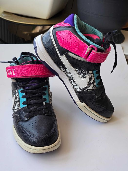 Adidasi Nike Air Jordan marimea 36