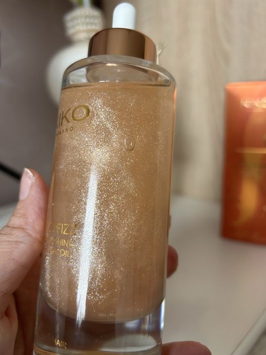 Kiko Milano / олио с блестящи частици