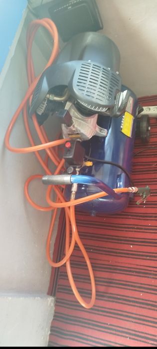 Compresor Stern CO3050A, 3 CP, 50 l, 8 bar, 350 l/min, cu ulei