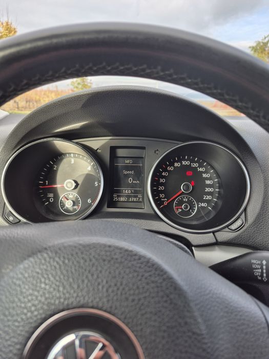 Vând golf 6, 1.6 tdi, 105 cp